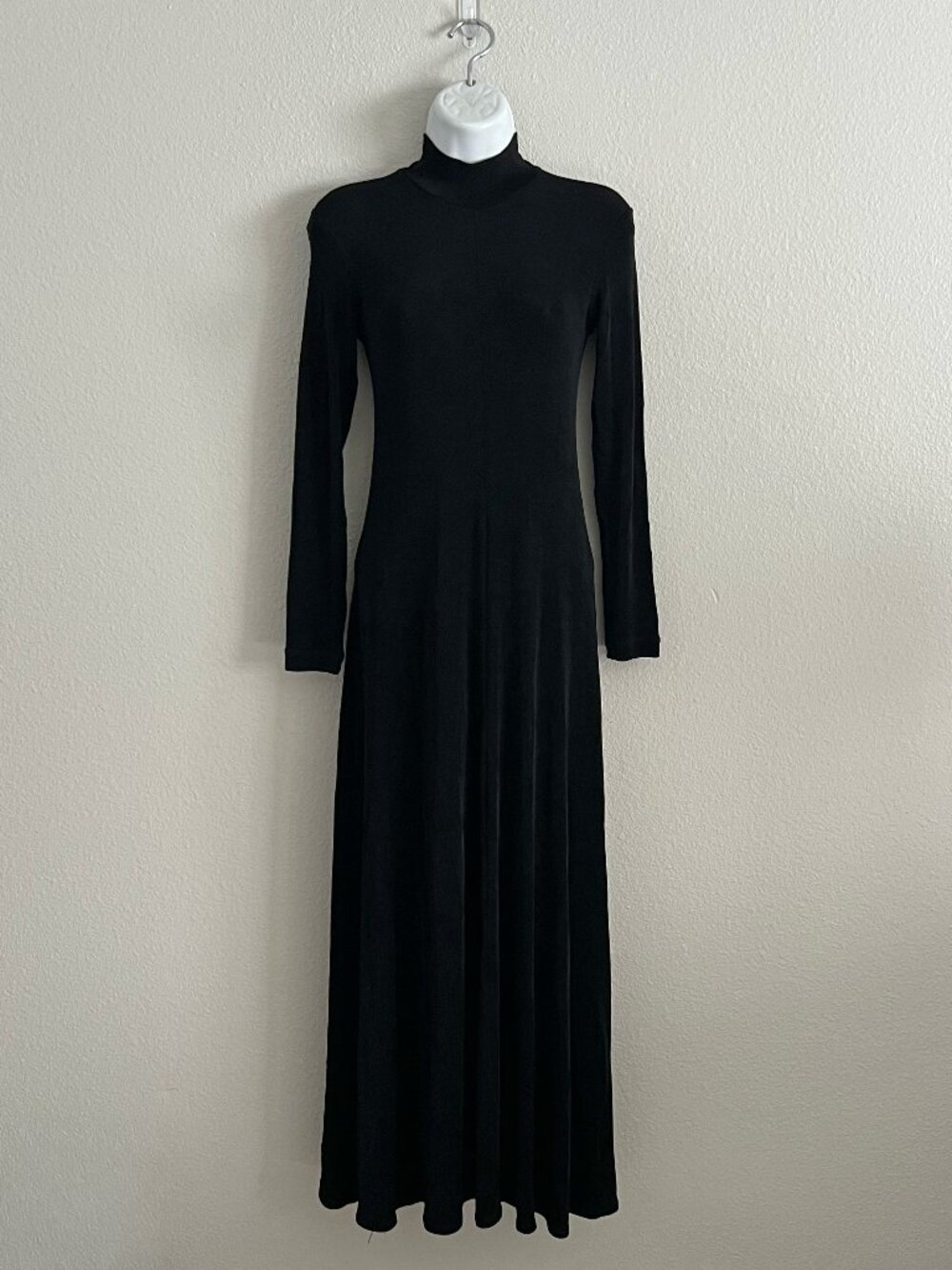 90s Vintage Black Mock Neck Long Sleeve Witchy Gothic Maxi Dress BCBG Modest XS